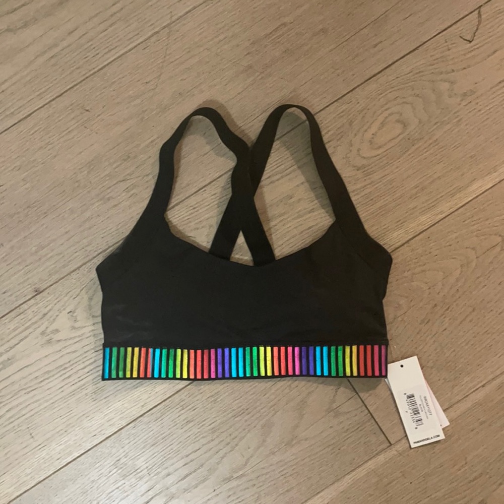 Pam & Gela sports bra